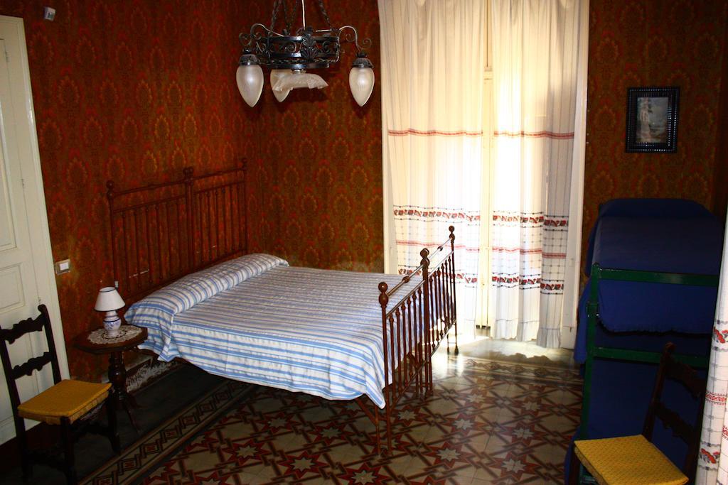 זפראנה אטניאה B&B Sotto I Pini חדר תמונה